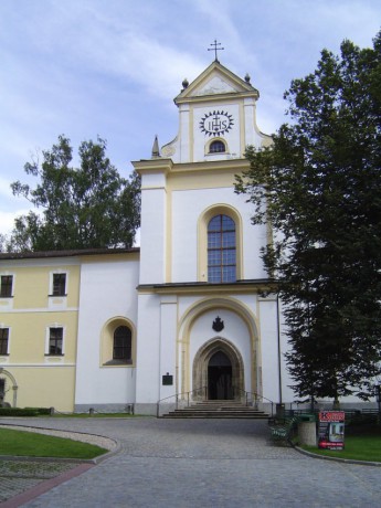001 Kostel Nanebevzetí Panny Marie, srpen 2005