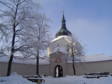 003 Kostel sv. Jana Nepomuckého na Zelené hoře, leden 2006