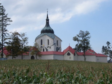 019 Kostel sv. Jana Nepomuckého na Zelené hoře, září 2006